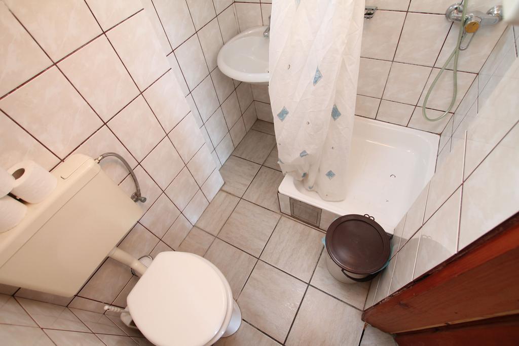 הרצג-נובי Guest House Saga חדר תמונה