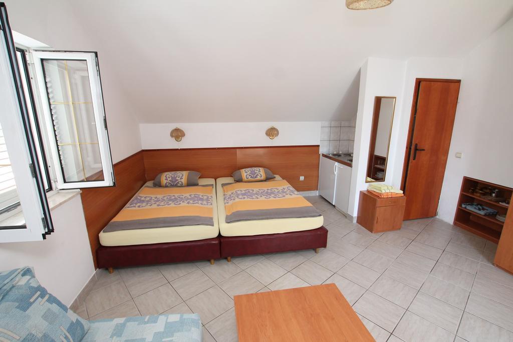 הרצג-נובי Guest House Saga חדר תמונה